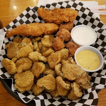I Dont Care Bar Grill 40 Photos 32 Reviews American Traditional 415 W Shawnee St Muskogee Ok Restaurant Reviews Phone Number I Dont Care Bar Grill 40 Photos 32 Reviews American Traditional 415 W Shawnee St Muskogee Ok Restaurant Reviews Phone Number