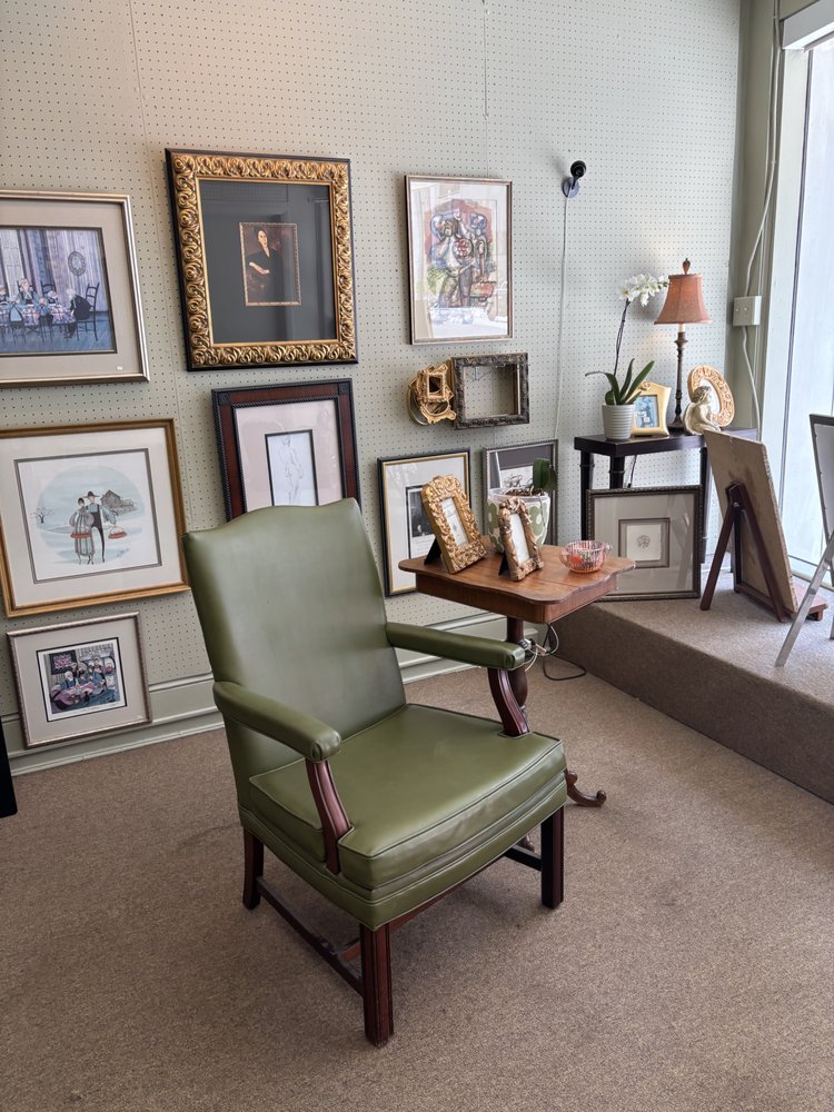 Martin's Frame & Art