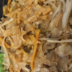 Ling Ling Kitchen - Vegetable chow fun.