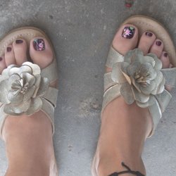 LG Nail Spa - They did a good job on my toes also!