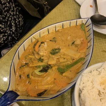 Thai Restaurant - a plate of rice and a bowl of curry - Thai Near Me - Greenville, South Carolina Thai Restaurant - a plate of rice and a bowl of curry - Thai Near Me - Greenville, South Carolina