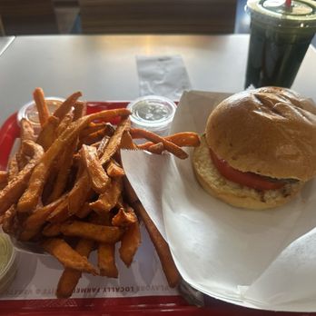 GrillMark - Mediterranean Near Me - Albertson, New York GrillMark - Mediterranean Near Me - Albertson, New York