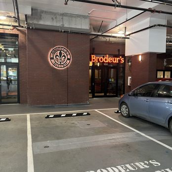 Brodeur’s Bistro - The restaurant entrance with dedicated covered parking is a nice touch - Bistros Near Me - Langley, British Columbia Brodeur’s Bistro - The restaurant entrance with dedicated covered parking is a nice touch - Bistros Near Me - Langley, British Columbia
