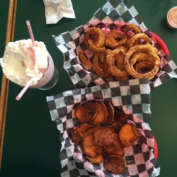 Mary's Bar & Grill - Onion Rings and Sweet Potato Chips - American Near Me - Longview, Washington Mary's Bar & Grill - Onion Rings and Sweet Potato Chips - American Near Me - Longview, Washington