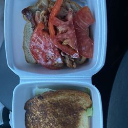 Raub's Twin Kiss - Plenty of bacon and tomatoes.