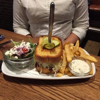 State & Main Kitchen & Bar - Cheese burger with lots of bread bun - American Near Me - London, Ontario