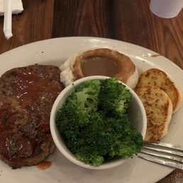 Delicious meatloaf with the fixins!! Delicious meatloaf with the fixins!!