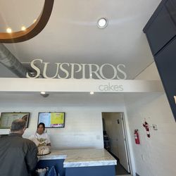 Suspiros Cakes - Inside