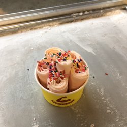 Sweet & Healthy Ice Cream Rolls - Cotton candy icecream rolls