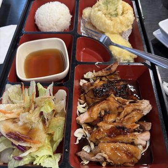 Ichi Sushi & K-Food - Korean Near Me - Riverside, California