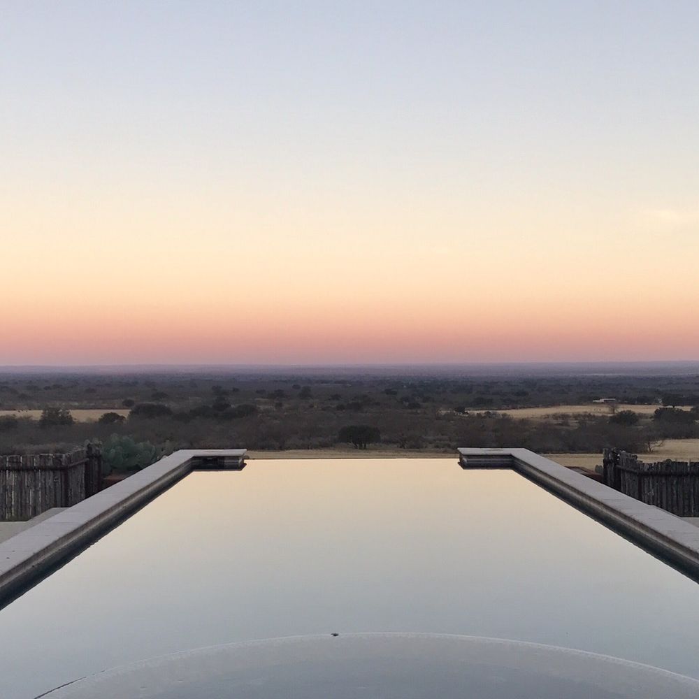 Tres Lunas Resort - Bed & Breakfast Near Me - Mason, Texas