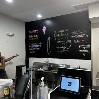Sydney's Ice Creams - Inside - Ice Cream & Frozen Yogurt Near Me - Baltimore, Maryland