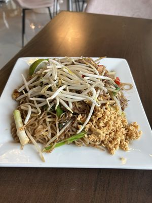 Lil Bowl, Thai and Japanese Cuisine by null