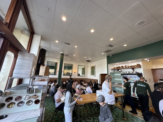 Mensch Bakery by null
