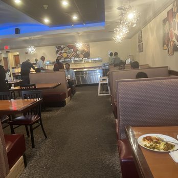Bawarchi Biryanis Schaumburg - Buffet area - Indian Near Me - Schaumburg, Illinois