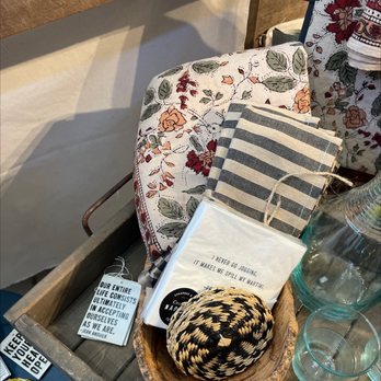 FiG Curated Living - Flowers & Gifts Near Me - Ojai, California FiG Curated Living - Flowers & Gifts Near Me - Ojai, California