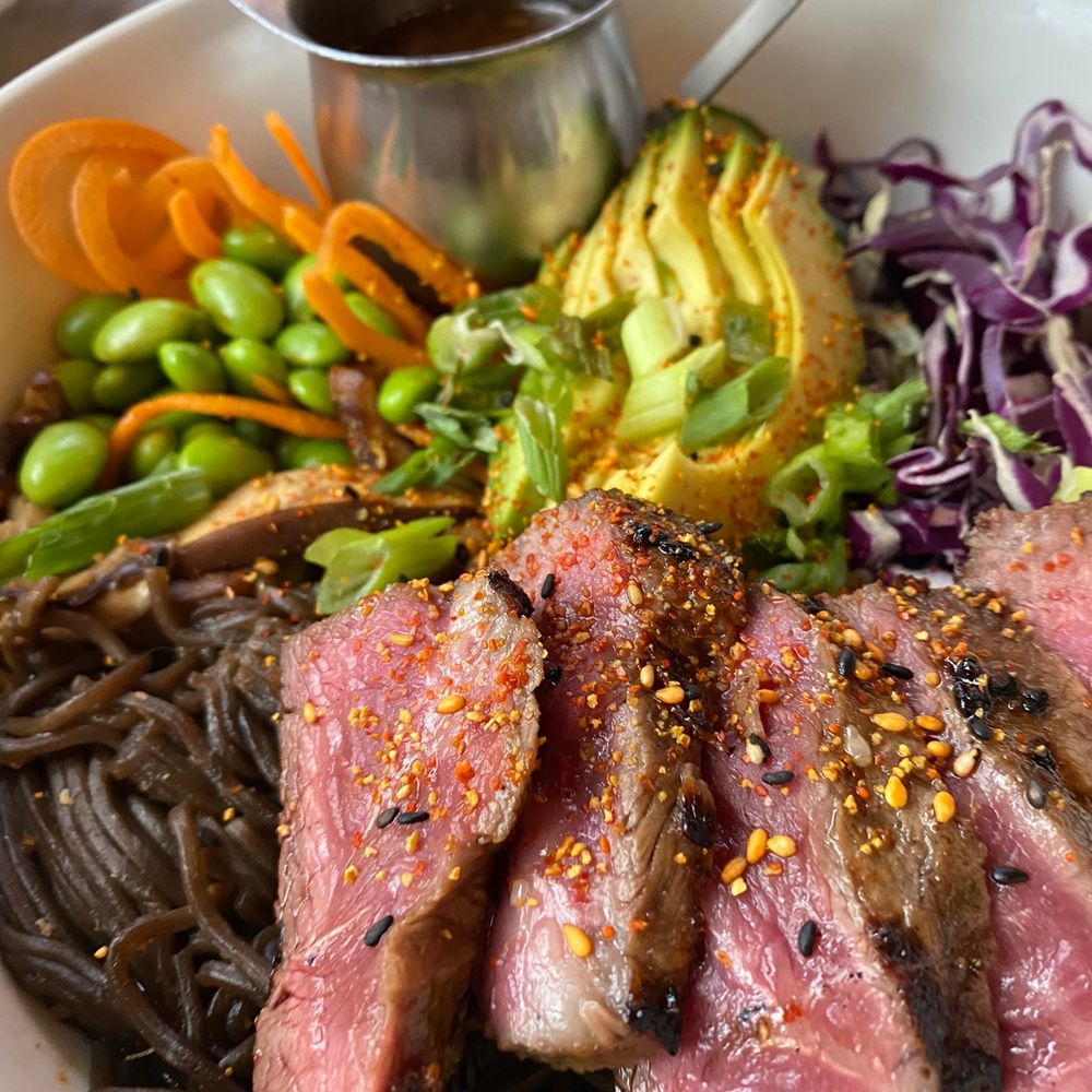 The Bauer Kitchen - Flatiron steak bowl - American Near Me - Waterloo, Ontario The Bauer Kitchen - Flatiron steak bowl - American Near Me - Waterloo, Ontario