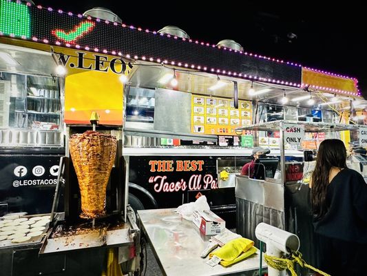 Leo's Tacos Truck by null