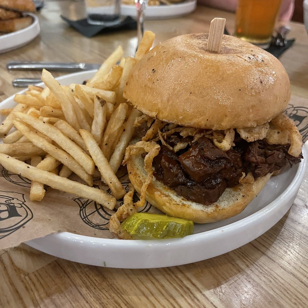 Batch Local Kitchen - BBQ Jackfruit "Pulled Pork" - Cocktail Bars Near Me - West Palm Beach, Florida