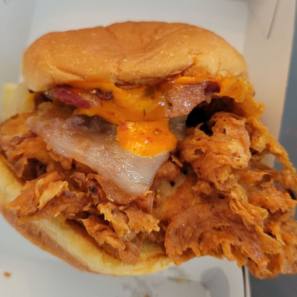 Shake Shack Long Beach - Hot Ones™ Chicken - Here for a limited time - Burgers Near Me - Long Beach, California Shake Shack Long Beach - Hot Ones™ Chicken - Here for a limited time - Burgers Near Me - Long Beach, California