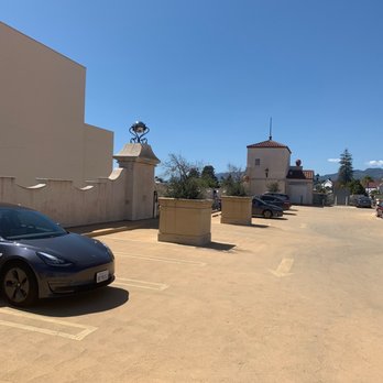 Granada Garage - Top Floor - Parking Near Me - Santa Barbara, California