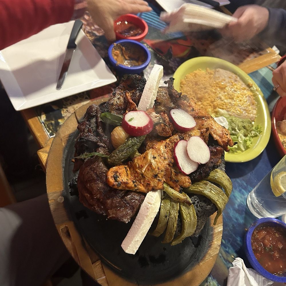 Mazatlan - Molcajete de la casa - Mexican Near Me - Hurricane, Utah Mazatlan - Molcajete de la casa - Mexican Near Me - Hurricane, Utah