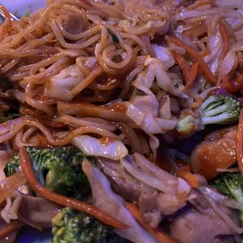 Shoyu Sushi - Yakisoba with chicken - Sushi Bars Near Me - Bakersfield, California Shoyu Sushi - Yakisoba with chicken - Sushi Bars Near Me - Bakersfield, California