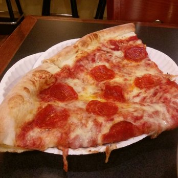 Ian’s Pizza Madison | State Street - Pizza Near Me - Madison, Wisconsin