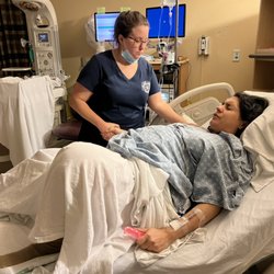 Peace Love Birth Services - Supporting a mama during labor