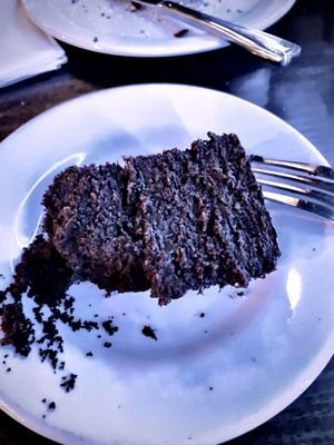 Elijah's Restaurant, Delicatessen and Catering by null