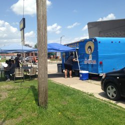 Tacos La Michoacana - Afternoon lunch Lincoln Way and Washington Ave, on the west side of Express Pawn