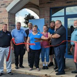 Knots Be Gone - Ribbon cutting ceremony