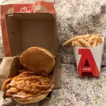 Arby's - There's the tender nicely-flavored brisket, covered in a nice layer of lightly fried onions. And of course their crispy crinkle-cut fires. - Fast Food Near Me - Ellicott City, Maryland