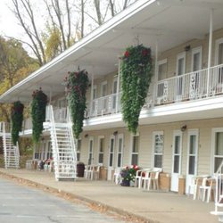 Frontier Motel