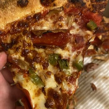 Zeppe's Tavern & Pizzeria - Deluxe Pizza - American Near Me - Naples, Florida