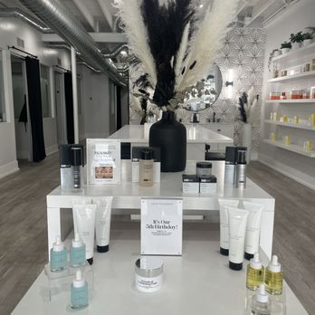 FACE FOUNDRIÉ - Denver Cherry Creek - Deals. - Day Spas Near Me - Denver, Colorado