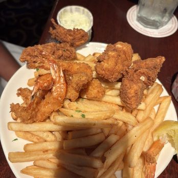 Pappadeaux Seafood Kitchen - Fried Shrimp & Chicken Tenderloins - Seafood Near Me - Phoenix, Arizona
