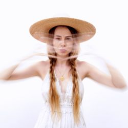 The Om World - Meet Alex Oksana