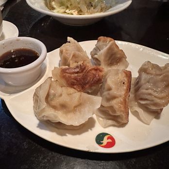 Fulin's Asian Cuisine - Pork Dumplings Appetizer (6 pcs) - Chinese Near Me - Madison, Alabama