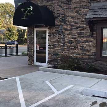 Thithi's Restaurant - Front - Thai Near Me - Evergreen Park, Illinois Thithi's Restaurant - Front - Thai Near Me - Evergreen Park, Illinois