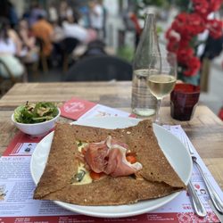 Four Frogs Creperie Circular Quay - Prosciutto, Swiss, tomato, and basil crepe... with my 1st glass of wine!