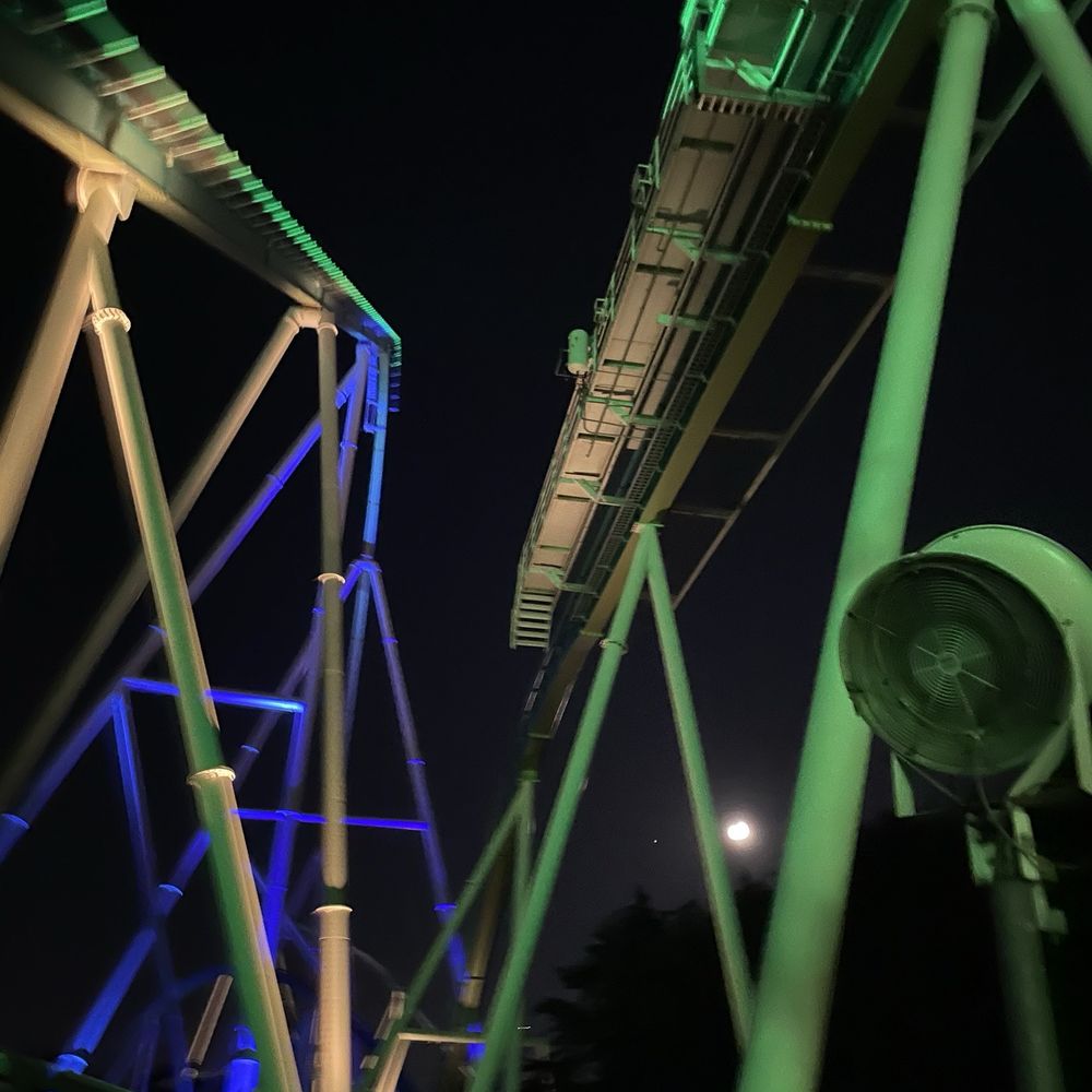 Carowinds - Amusement Parks Near Me - Charlotte, North Carolina Carowinds - Amusement Parks Near Me - Charlotte, North Carolina