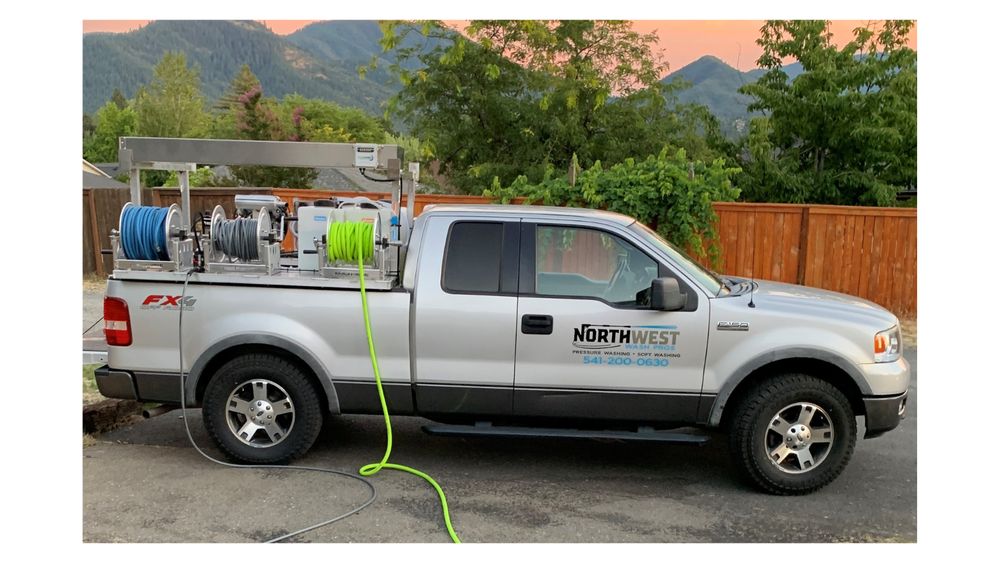 NORTHWEST WASH PRO’S Updated April 2024 695 SE J St, Grants Pass