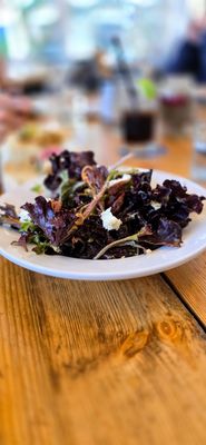 10 Acres Bistro by null