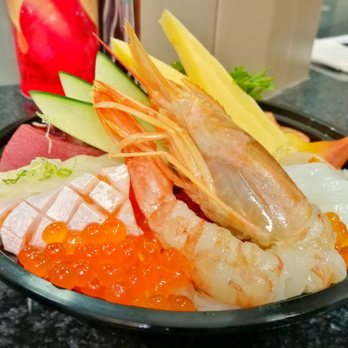 Ho Sushi Express - Deluxe Chirashi ($18) no uni left so they gave extra ikura. - Japanese Near Me - Toronto, Ontario