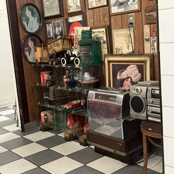 Bun-N Burger - JUNK! - Burgers Near Me - Alhambra, California