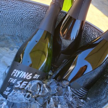 Bricoleur Vineyards - Wineries Near Me - Windsor, California