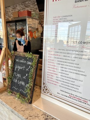 Thim Hing Banh Mi by null