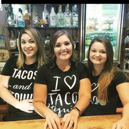 The old one in the middle disrespected the Hispanic  culture while working here. I'm not Mexican but that doesn't mean i agree