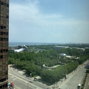 Arlo Chicago - View from 13th floor room over Millennium park and Lake Michigan. - Hotels Near Me - Chicago, Illinois